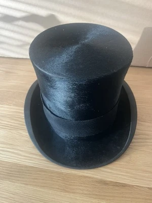 Vintage Top hat Dunn &Co 54.5 cm Circumfernce - Image 1 of 4