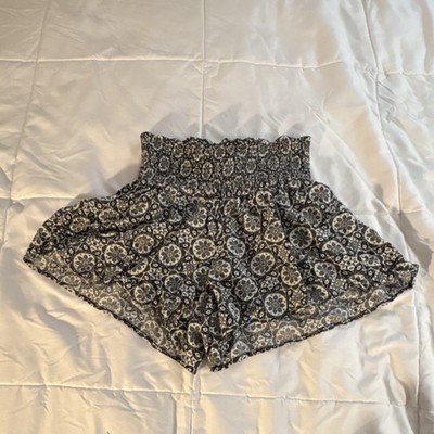 American Rag Women's Paperbag Shorts Black White Floral Smocked Waist Size L