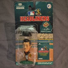 Roberto Alomar Bobblehead and Frank Thomas Statue Stadium Giveaways 12