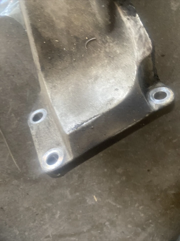 03-10 Infiniti M35 G35 FX35 AWD Left Engine Motor Mount Bracket 11233-AF800 — 第 3/4 张图片