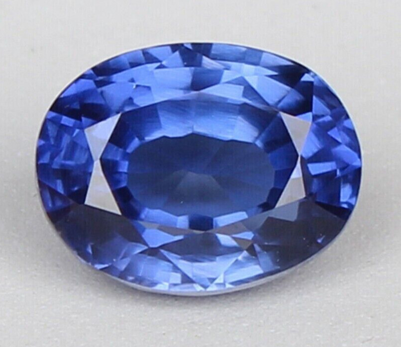 Zafiro azul natural 10,60 quilates facetado corte ovalado AAA + piedras preci...