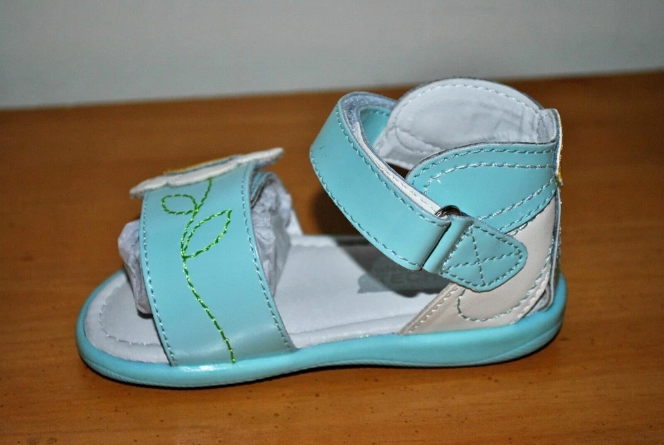 Sandalias Umi de cuero con espuma viscoelástica azul Adriel Jr para niñas - talla 5 niño pequeño Foto 2 de 4