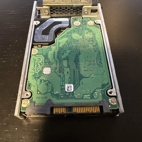 Dell 300GB 2.5" SAS 10K RPM 6G Power Edge Hard Drive T871K C975M ST9300603SS - Picture 2 of 2