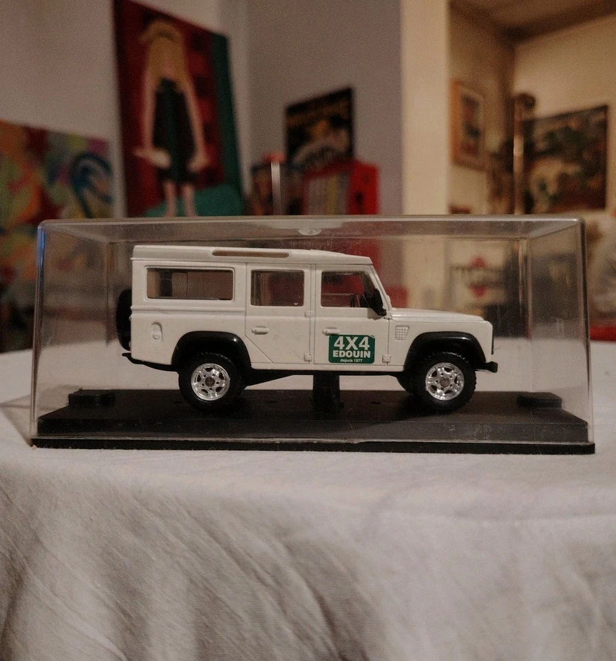 VEREM - LAND ROVER DEFENDER 4X4 - Modellino Auto Bianco - Scala 1:43 -Francia - Immagine 4 di 4