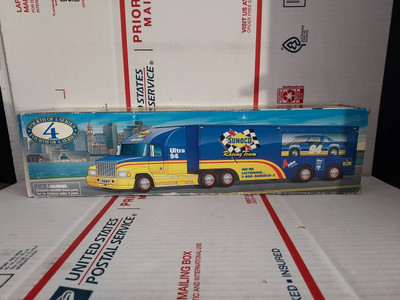 Open Box SUNOCO Racing Team Trailer Truck 1997 Ultra 94 NASCAR Racer No. 4