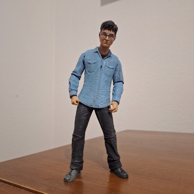 NECA Harry Potter Deathly Hollows 7'' Classic Figure with Glasses 2010 Edition
