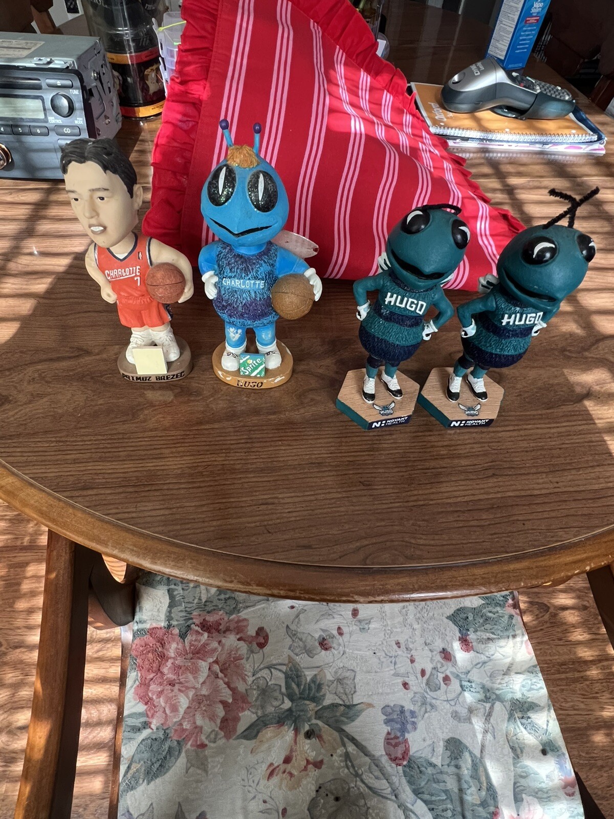 Picture 1 of 5