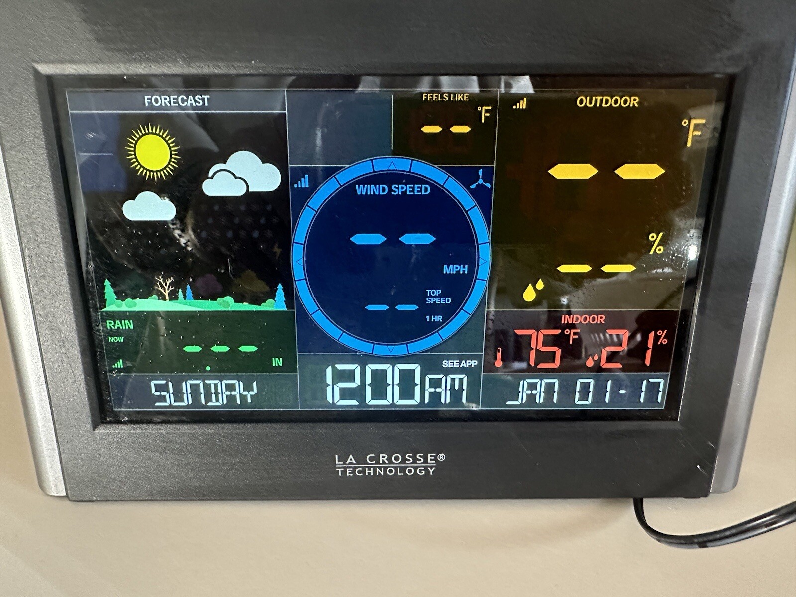 La Crosse Technology C84428 Black Professional Remote Monitoring