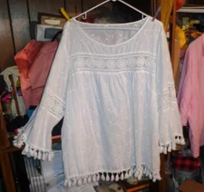 MINT WOMAN LIGHT AND AIRY WHITE TASSEL TOP-EXCELLENT COMFORT-SIZE 3X
