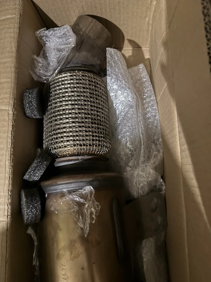 2024 BMW X4M40i Genuine Catalytic Converter - Image 3 of 3