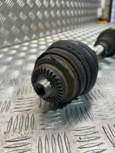 BMW X1 E84 Antriebswelle vorne rechts 7591682 2.00 Diesel 130kw 2011 33347744