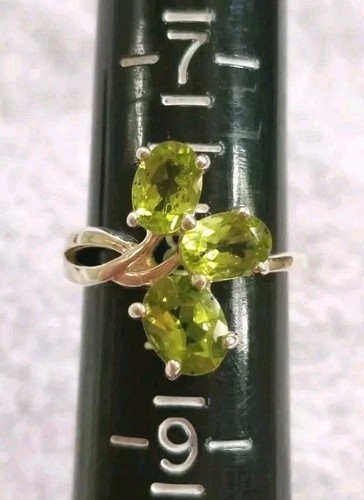 Hebei Green Peridot 3 Stone Ring Size 8 Nickel Free Sterling Silver - Picture 5 of 8