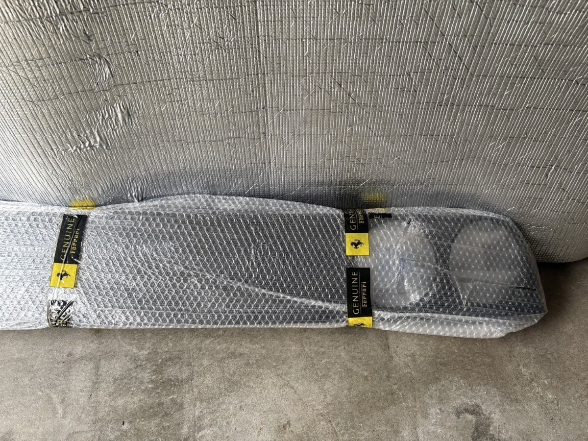 もかさん品⭐️Ferrari F355純正r challengegrill✨ Ferrari Genuine F355 Challenge Grille OEM | eBay