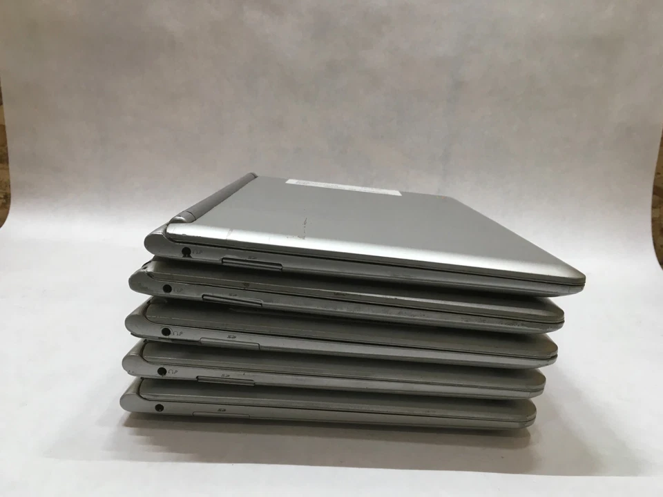 Samsung Chromebook XE303C12 Lot of 5 All Boot Various Issues- FT - Image 4 of 4