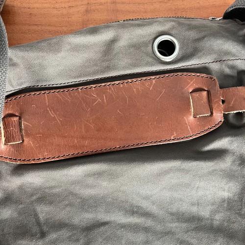 Borsa a tracolla Diesel 978 uomo tela zip stile robusto 14x11x5 pollici grigio scuro - Foto 8 di 10