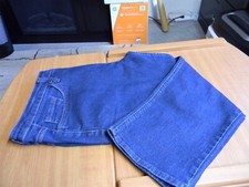 Women's Rider by Lee Midrise Capri Jeans - Size 8M - Medium Blue