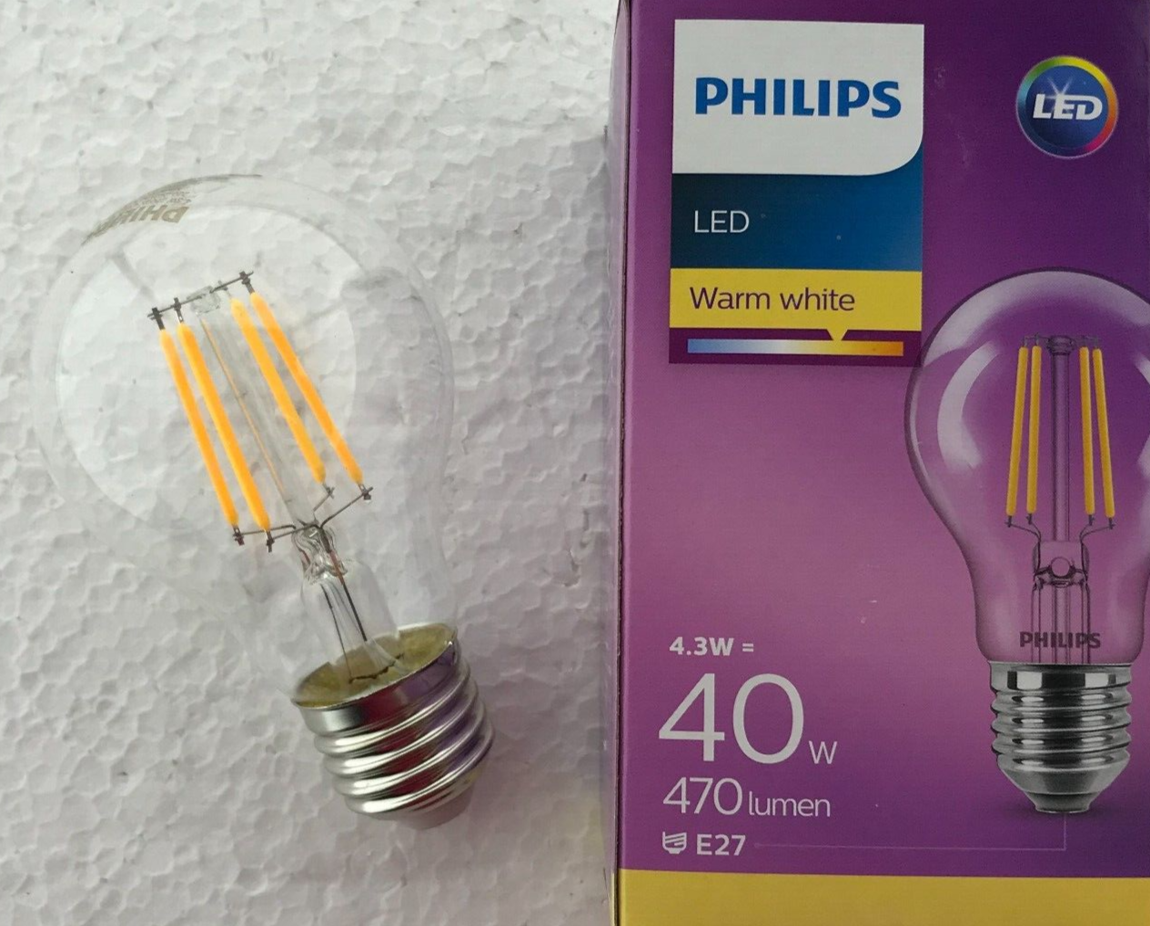 10 x Philips LED ES GLS 4.3W = 40W 470 lm E27 2700k Warm White Clear