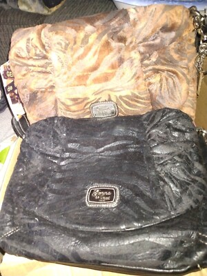 ladies purses and handbags one with tag one without one blk one brown
