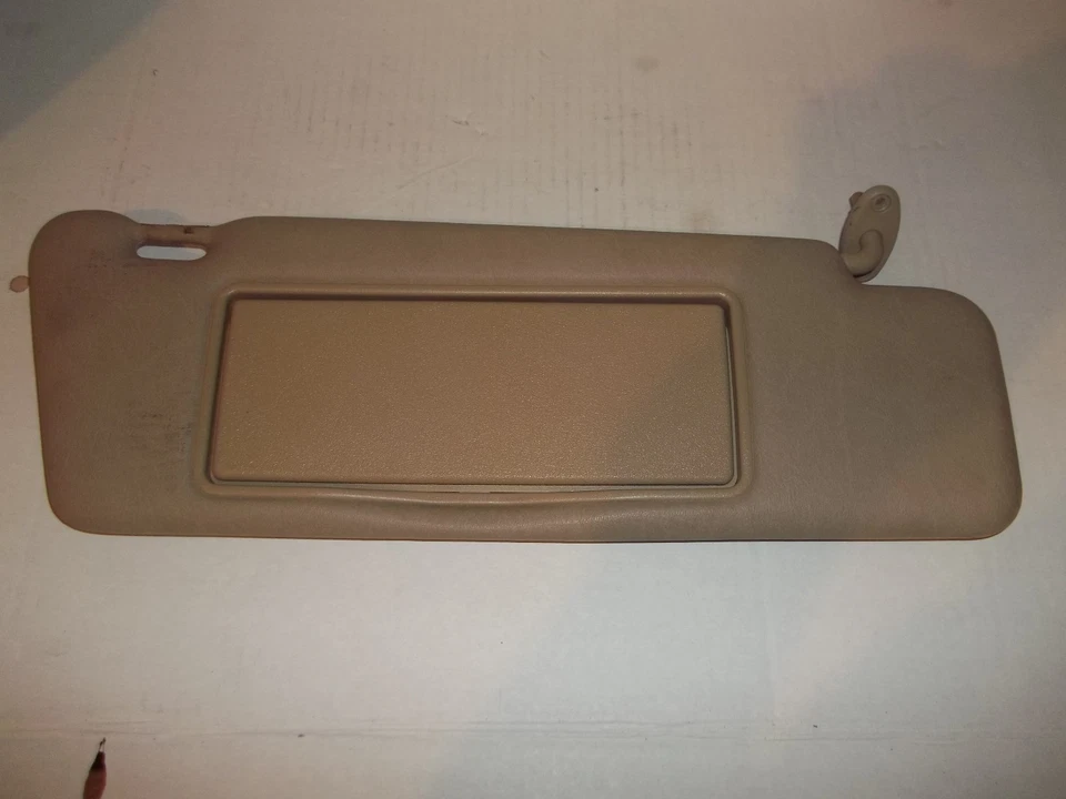 Parasol lateral derecho mercedes-benz e320 95 (bronceado) Foto 3 de 3