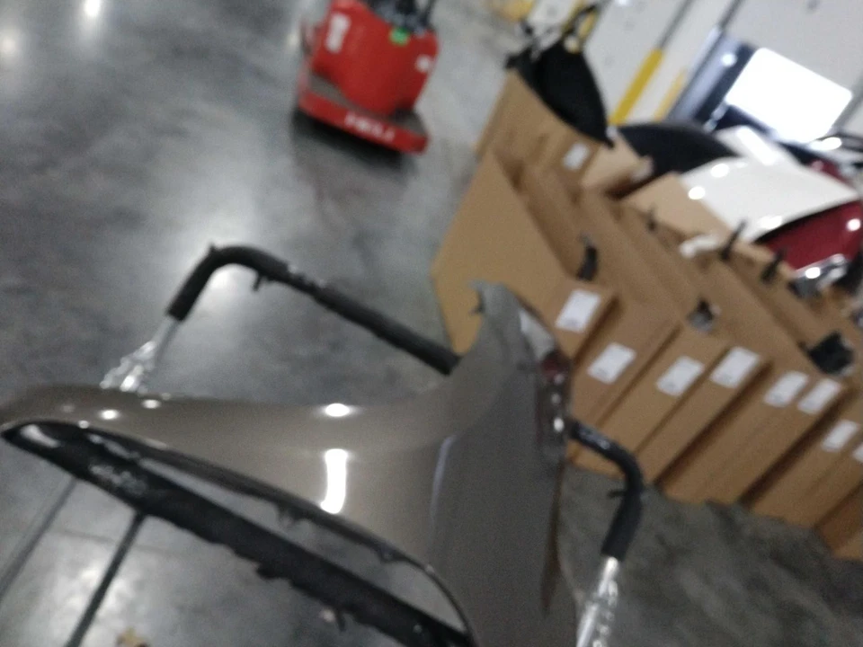 Guardabarros delantero izquierdo usado se adapta a: Toyota Rav4 L. 2011 sin guardabarros destello delantero izquierdo Gra Foto 2 de 4