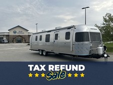 2026 Airstream Classic 33FBQ