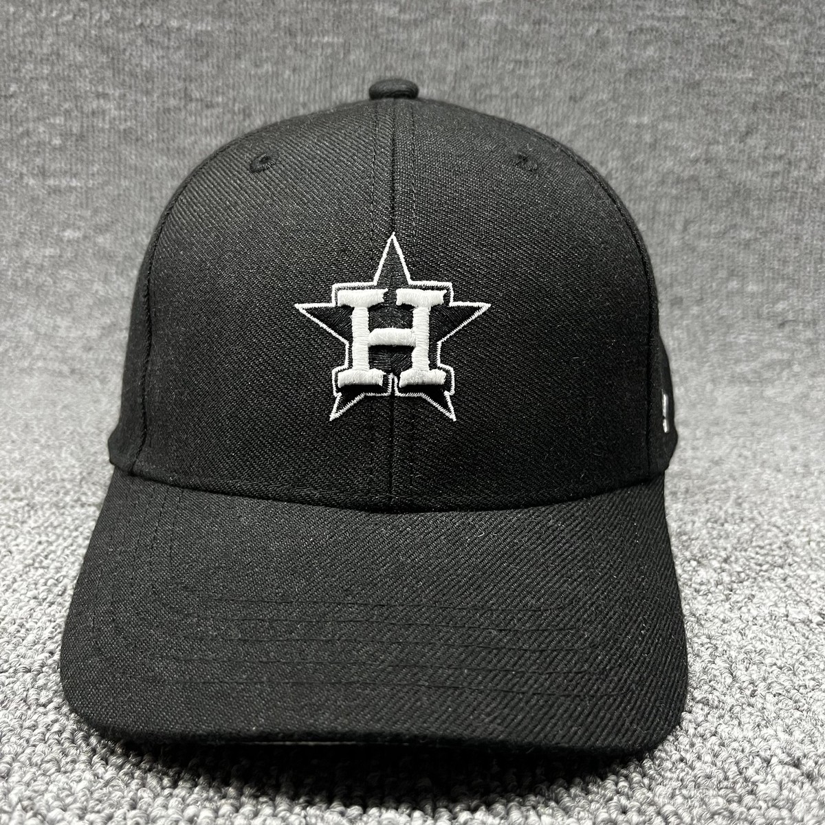 Houston Astros '47 MVP Hat Black Adjustable MLB Baseball Cap Hook & Loop Strap