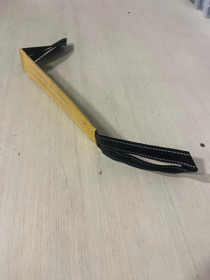 Juguete remolcador plano de cuero para entrenamiento de perros, 2 asas Foto 4 de 4