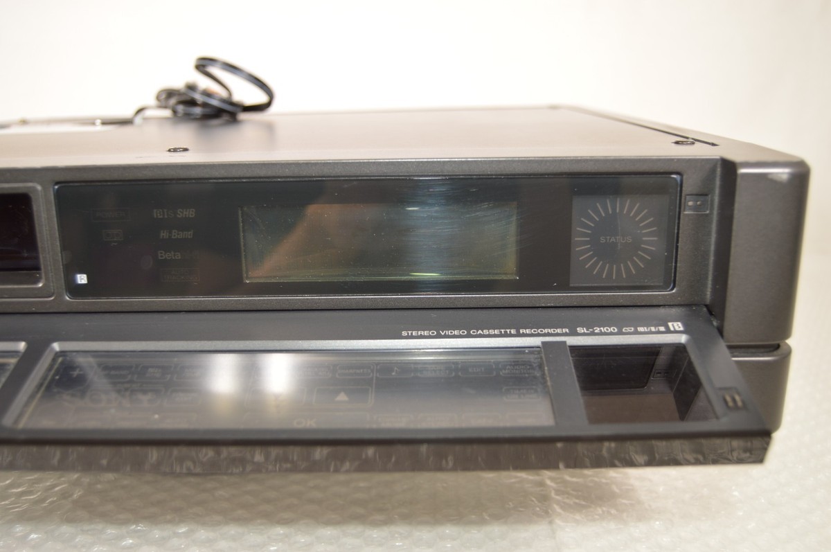 Sony SL-2100 Hi Band Betamax Video Deck Cassette Recorder 100V