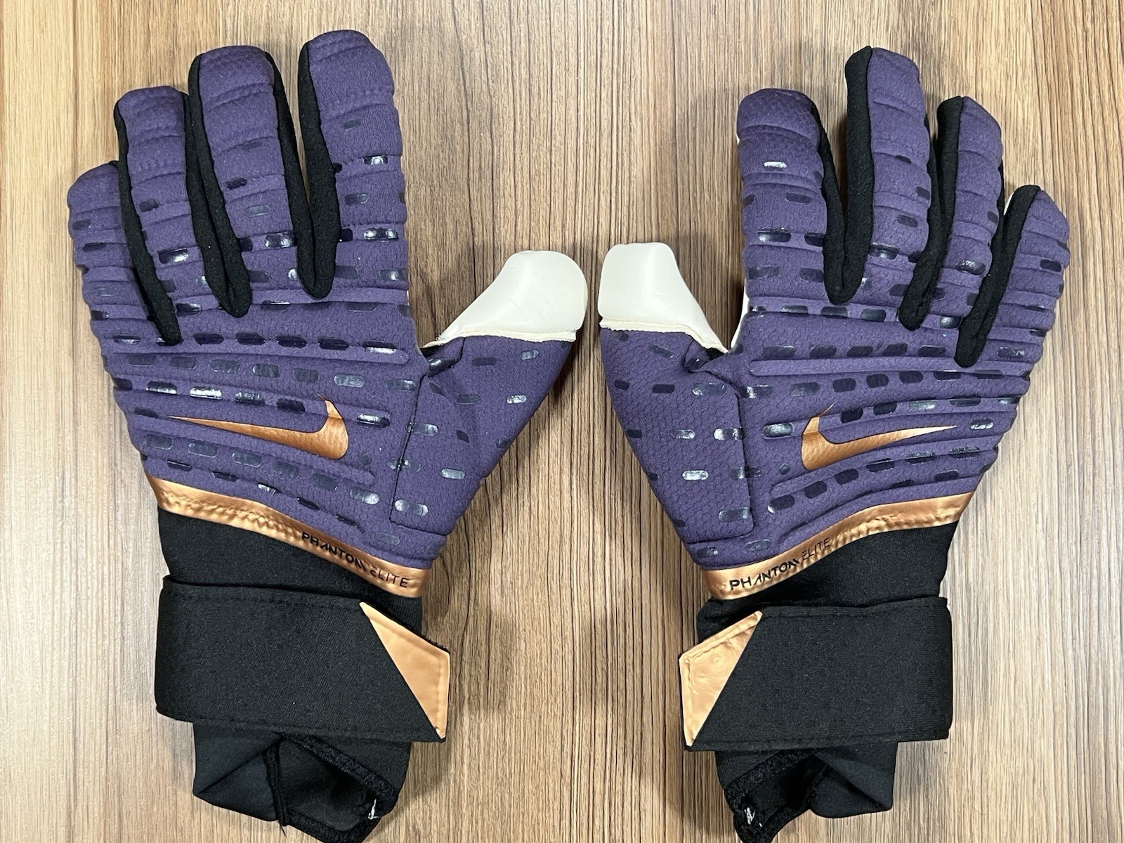Guantes de fútbol de portero Nike GK Phantom Elite púrpura/negro talla 9 FB2095-524