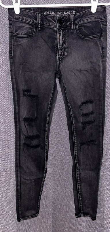 American Eagle Black Super Super Stretch Jegging, Size 4
