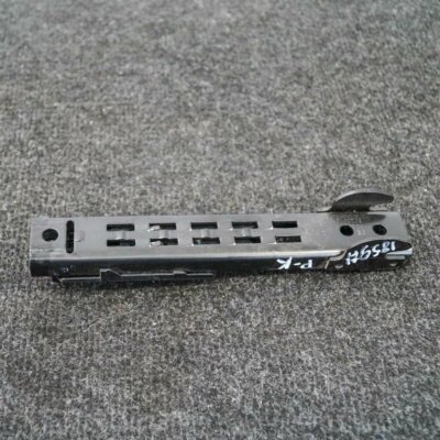 Volkswagen Passat B6 Gurthöhenversteller vorne links 1T0857819