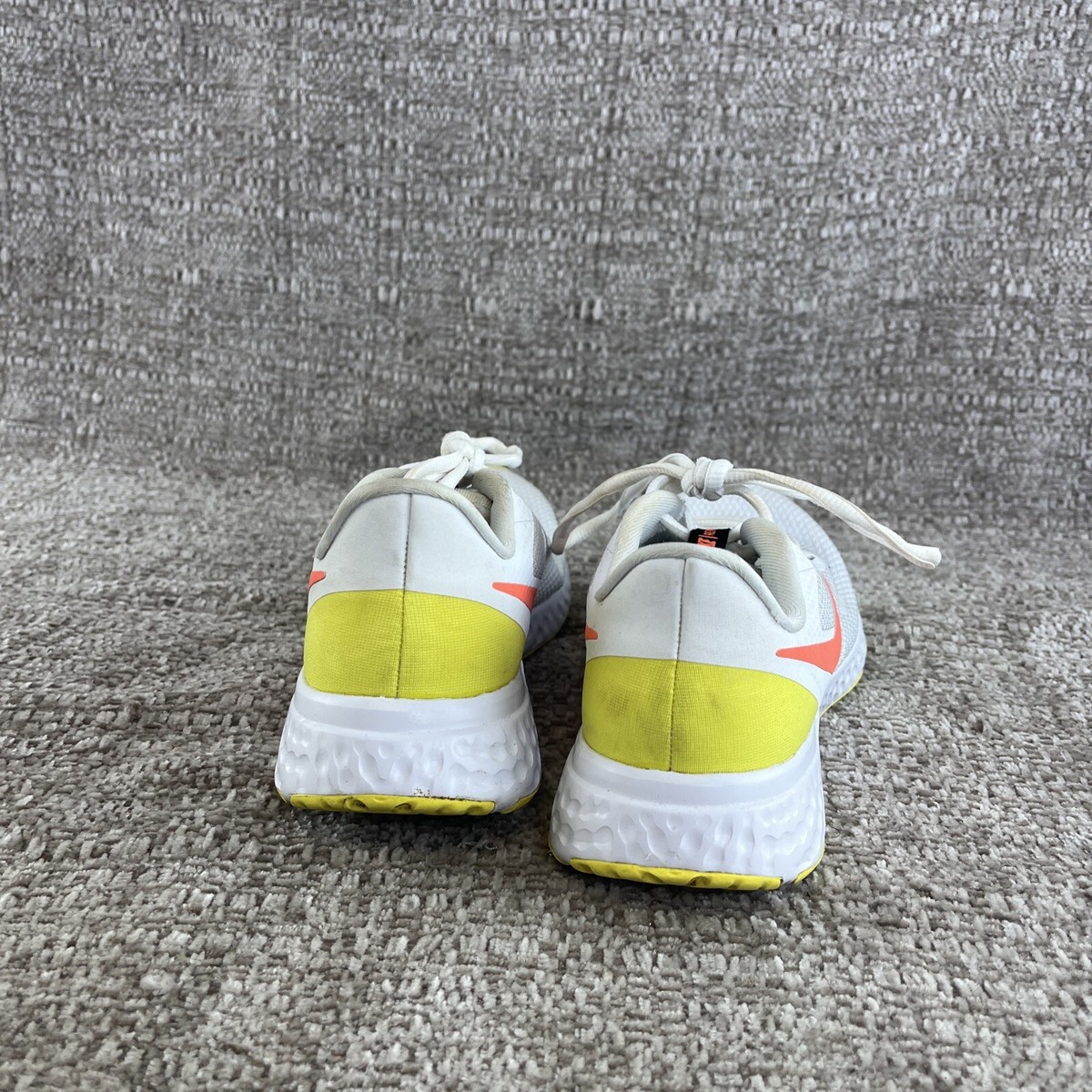 nike revolution 5 mango