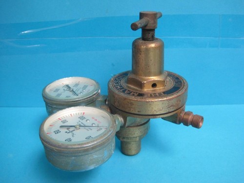 VINTAGE THE MATHESON CO REGULATOR 0-100 22024-1 0-3000 22025-1 GAUGE STEAMPUNK - Picture 5 of 16