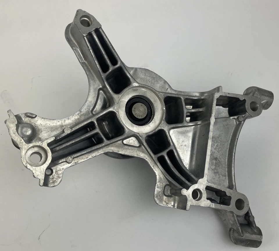 Engine Cooling Fan Pulley Bracket for 2001-2004 Toyota Sequoia 4.7L V8 GAS DOHC - Image 4 of 4