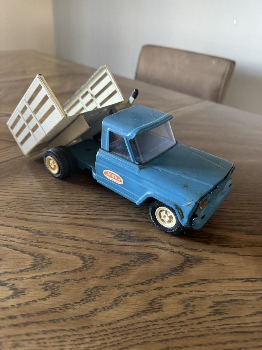 Tonka jeep ブリキ Tonka Jeep, Vintage Red Jeep, Canopy Top, Pressed Steel