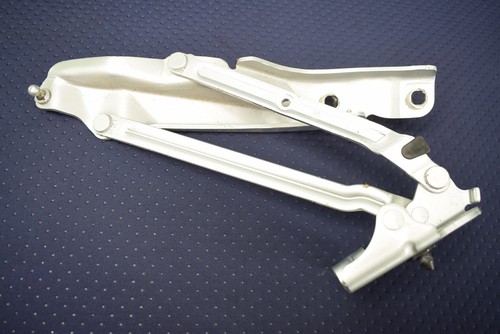 VW Beetle Heckklappenscharnier rechts 5C3827302 2.0 TSI 2012 Linkslenker 2367884