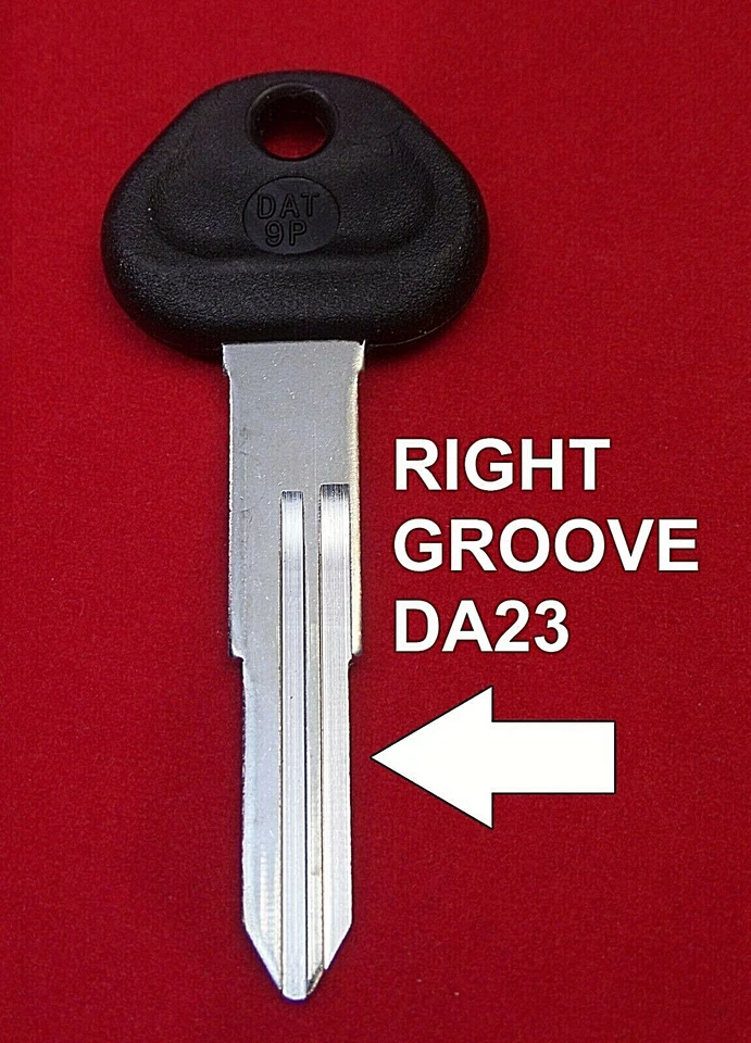 DA23-P se adapta a DATSUN NISSAN 1981-83 llave maestra en blanco ranura derecha 280ZX MAXIMA 810 Foto 2 de 4