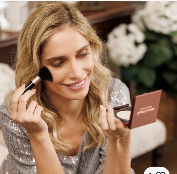 JML Mineral Magic Makeup Perfection Powder - Long Lasting Pressed Face Powder Fo - Image 3 of 4