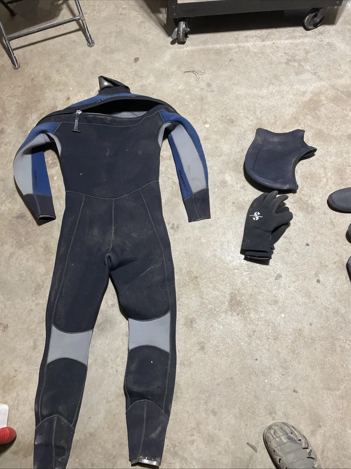 Traje Scuba Pro Talla MT/50L Semiseco Foto 2 de 4