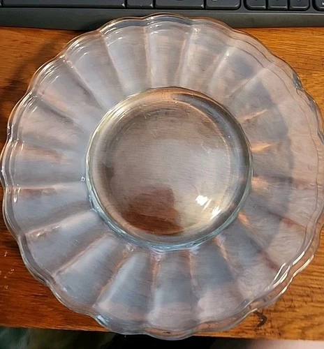 Anchor Hocking Moments set of 4 Salad/Luncheon 8 3/4 Plates