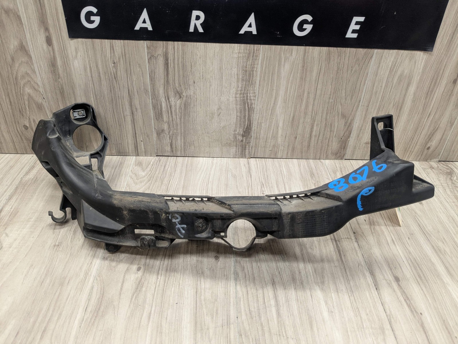 07-10 OEM BMW E92 E93 328 335 Right Passenger Headlight Bracket Carrier Mount