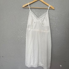 Vintage Vanity Fair White Nylon Full Slip Style 10-103 Lace Trim Size 40 / 22