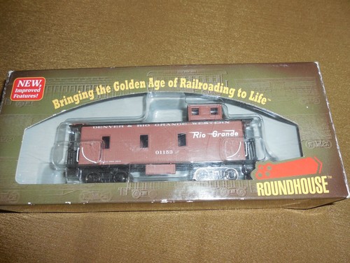 ROUNDHOUSE HO TRAIN RIO DENVER & RIO GRANDE WESTERN 01153 3 WINDOWCABOOSE 84385