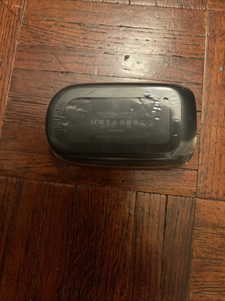 Sandisk Extreme Pro CFexpress Card Reader SDDR-F451 - Image 2 of 2