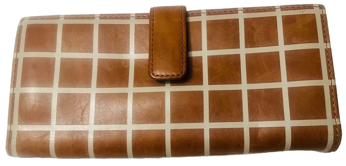 Fossil Women New with tag Fossil leather brown wallet/ organizer . main image 1