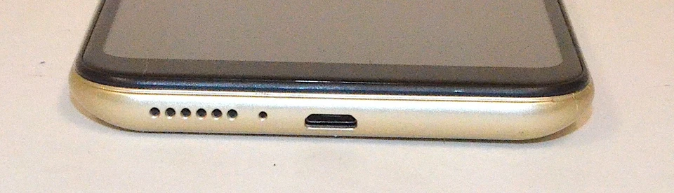 Smartphone Landvo IP12 Pro+, 1GB RAM, Sin SIM, 6.26", Dorado *Usado* SC7731E Foto 4 de 4