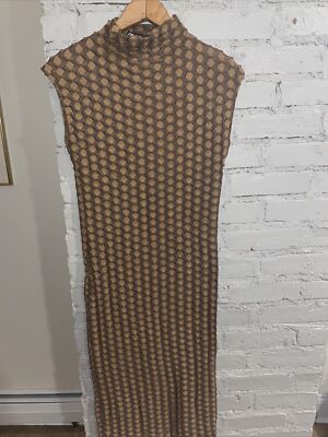 knee length dresses for ladies ZARA. White textured midi dress. TM – Hibuy market main image 1