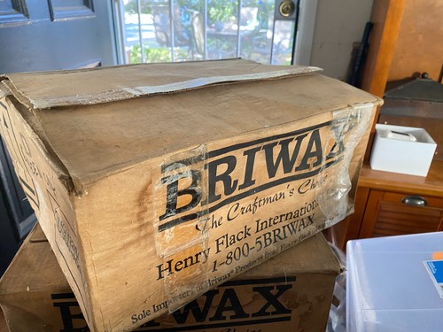 Briwax Golden Oak 4 gallons - Picture 3 of 3
