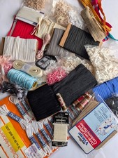 JOB LOT 131: VINTAGE threads, ribbon, lace, bows, zips  more