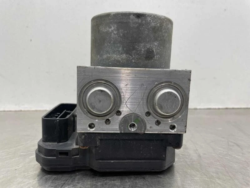 Toyota Highlander 2017-2019 2,7 L/3,5 L conjunto de bomba ABS de freno antibloqueo OEM Foto 4 de 4